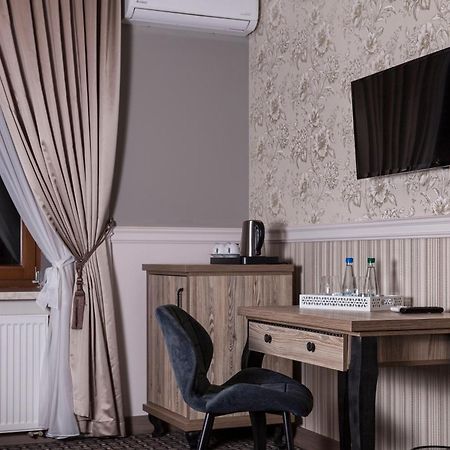 Apartamenty Willa W Dolinie 타르노프 외부 사진
