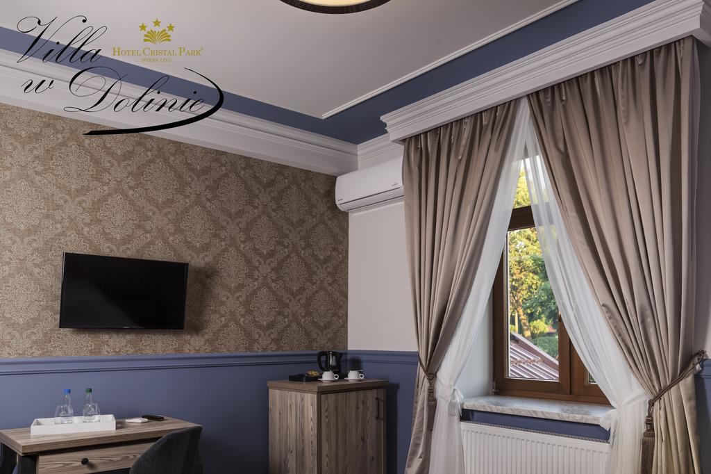 Apartamenty Willa W Dolinie 타르노프 외부 사진