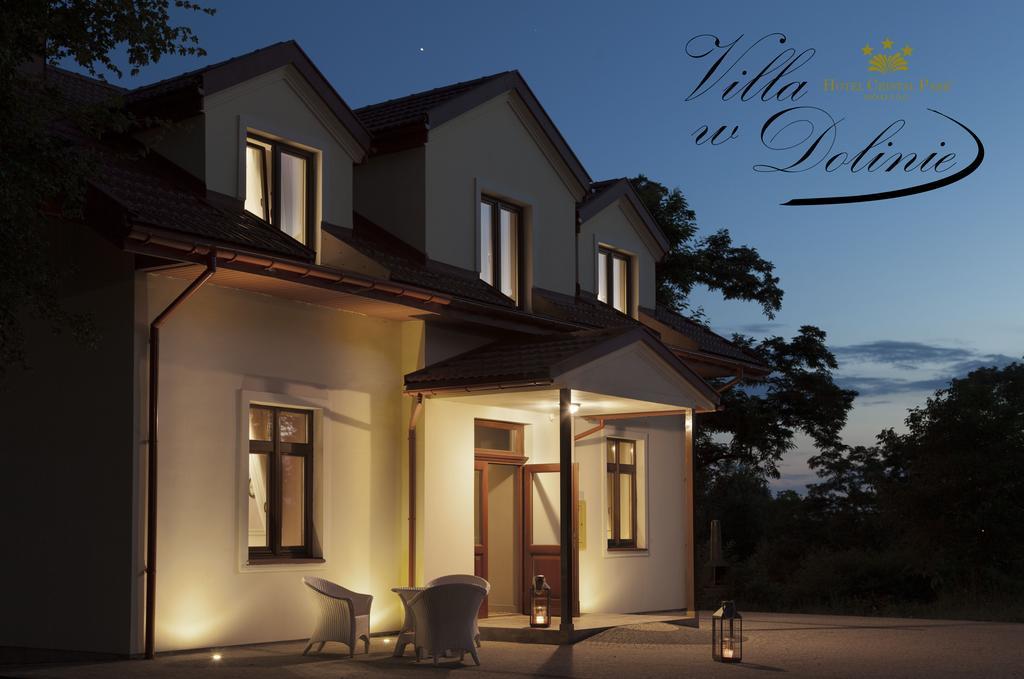 Apartamenty Willa W Dolinie 타르노프 외부 사진