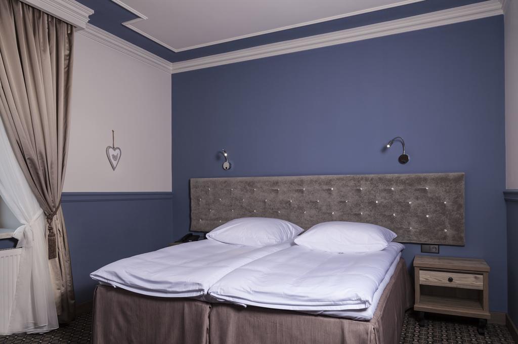 Apartamenty Willa W Dolinie 타르노프 외부 사진