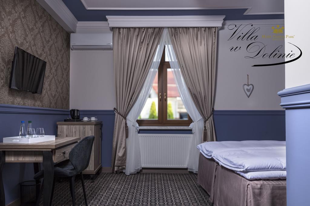 Apartamenty Willa W Dolinie 타르노프 외부 사진