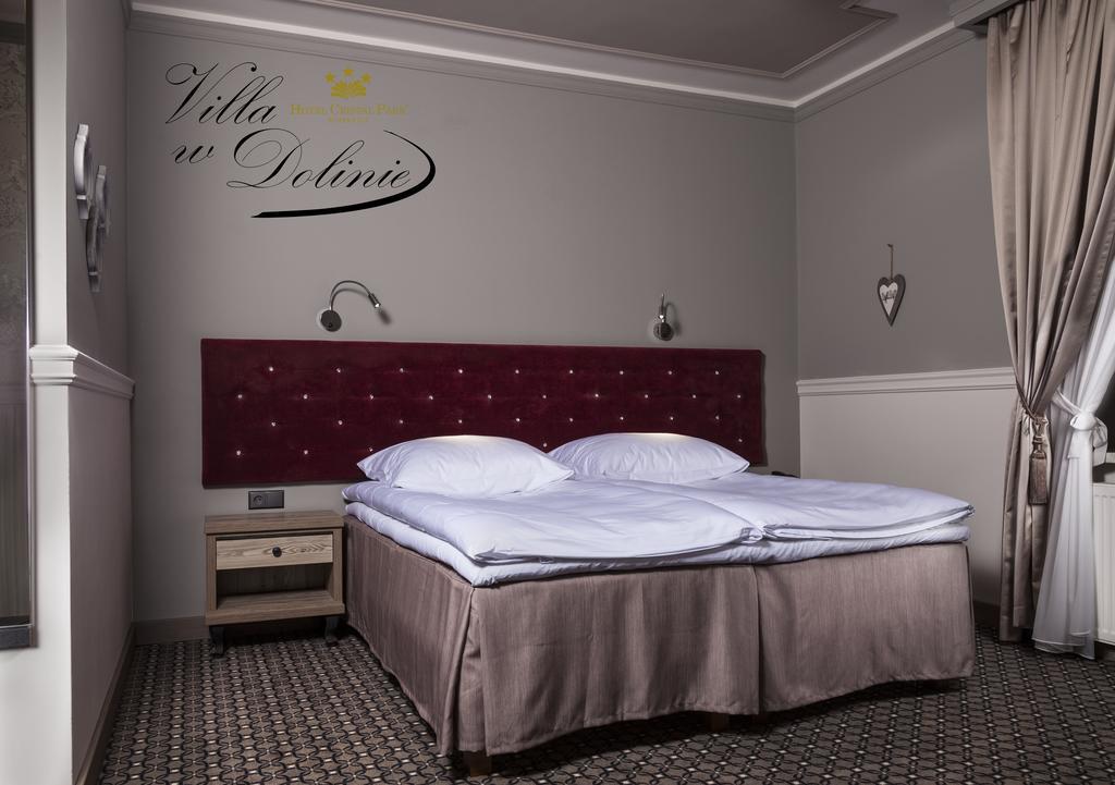 Apartamenty Willa W Dolinie 타르노프 외부 사진